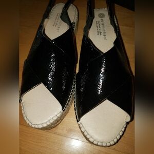 Eric Michael espadrilles  black patent leather open toe made in Spain 42